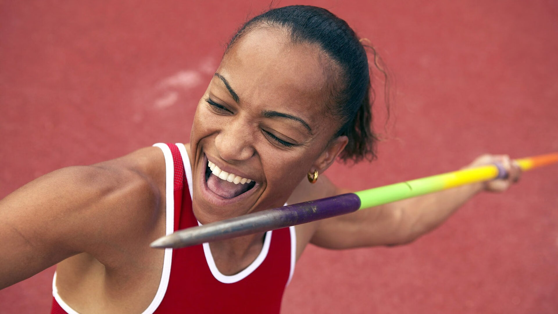 女子篮球注重传球视野训练提高进攻组织效率，女子篮球训练计划项目